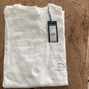 *NWT Vineyard Vines Long sleeve graphic Tee